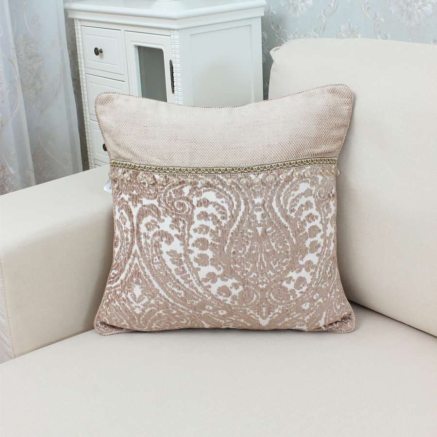 ペイズリー柄刺繍入り優雅なクッションカバー
