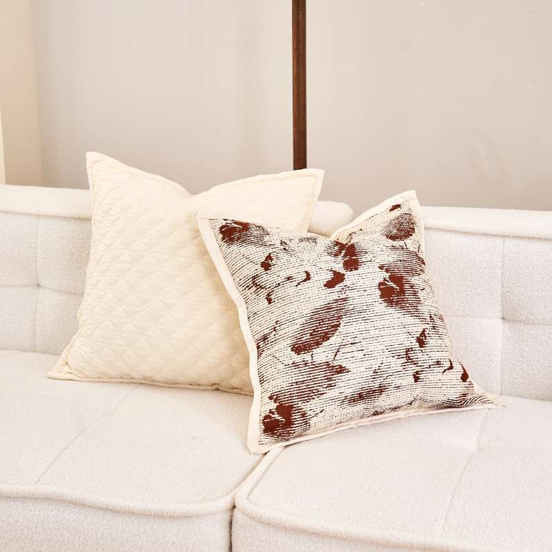 高級感漂う幾何学模様クッションカバー