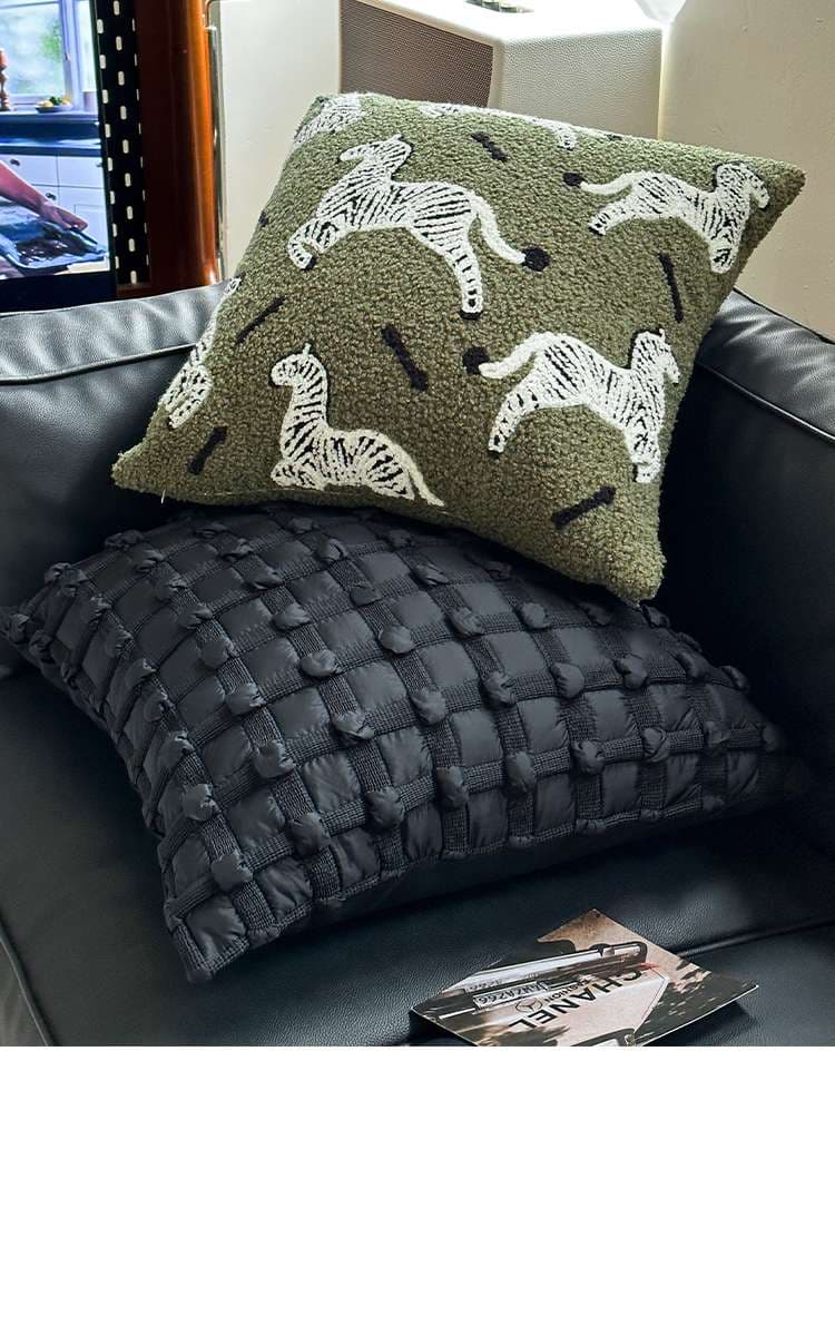 クッションカバー シマウマ模様のふわふわクッション
