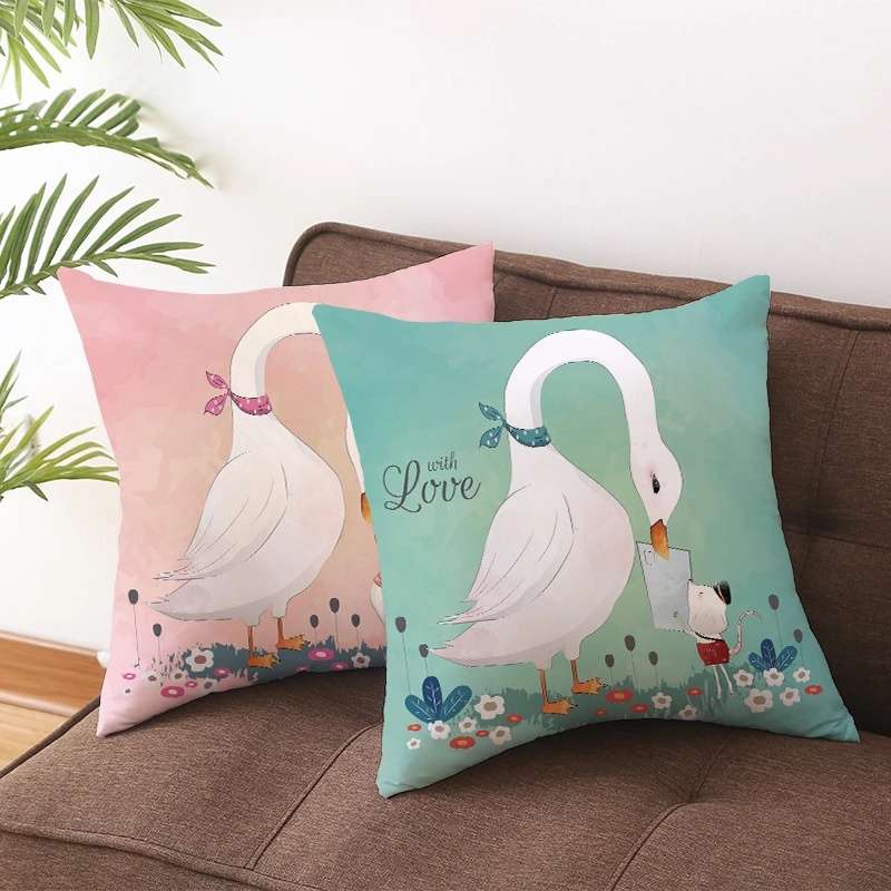 クッションカバー 白鳥と花柄のファンタジーカバー