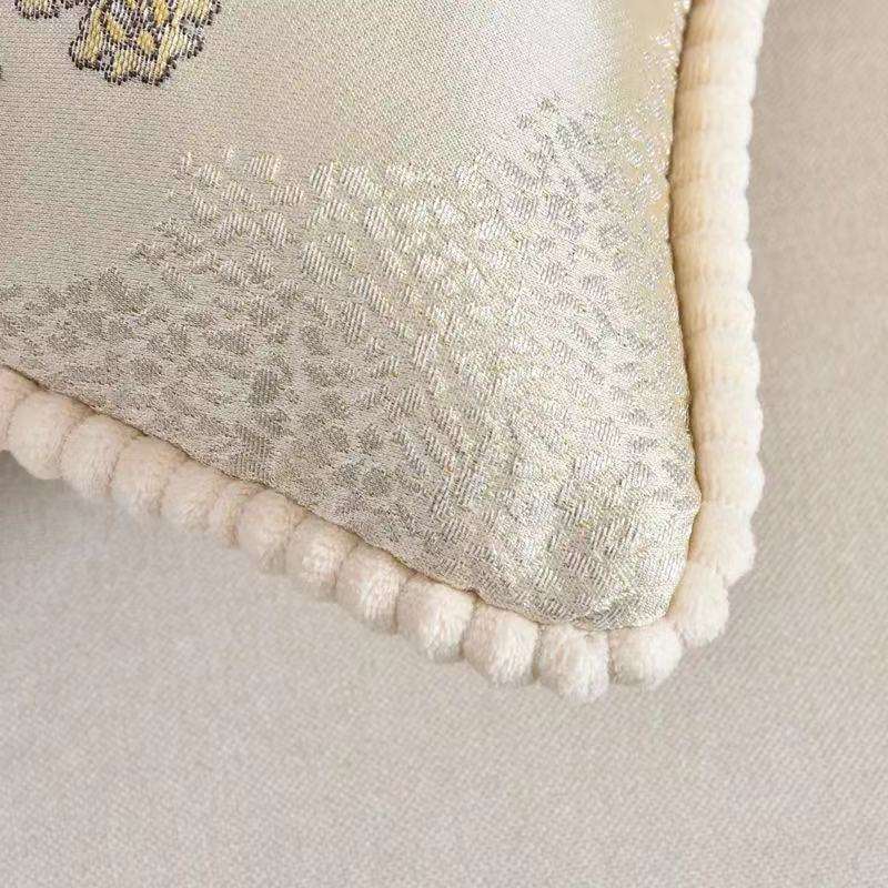  花柄刺繍入り高級クッションカバー