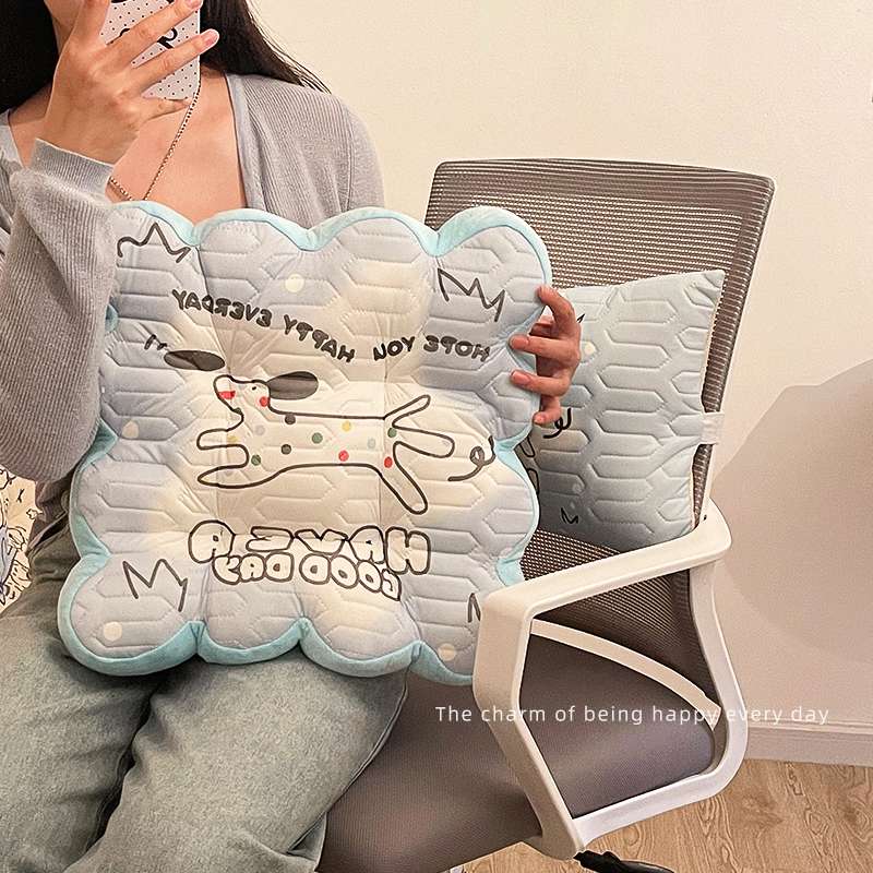 クッションカバー ねこちゃん柄の可愛いクッションセット