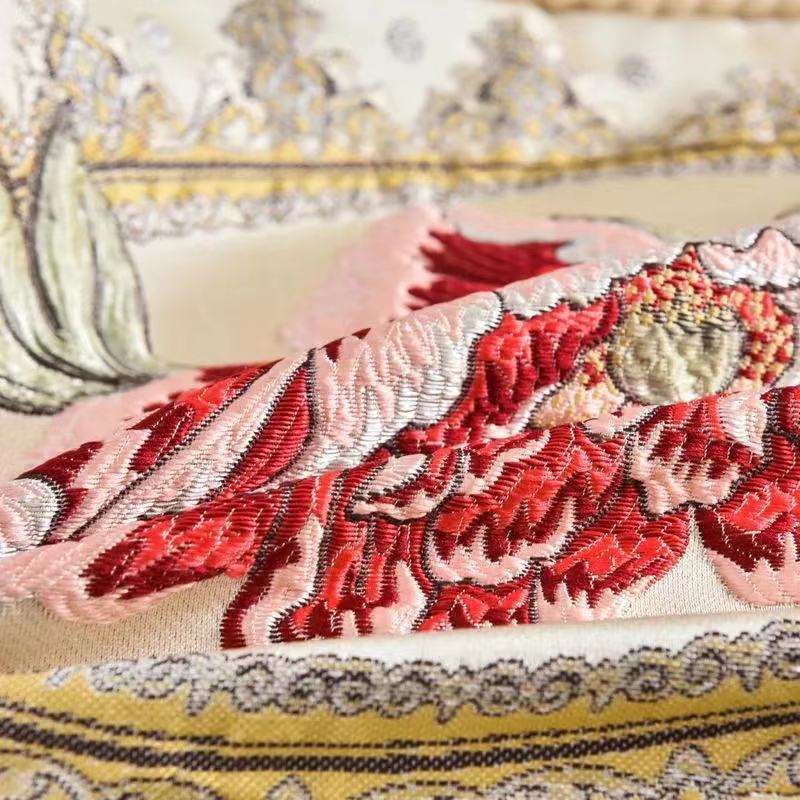  花柄刺繍入り高級クッションカバー